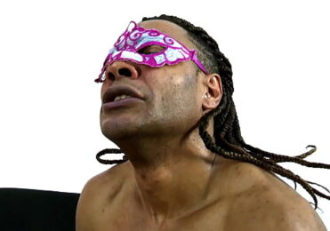 Aquilo me revoltou, ao ver que meus enteados transavam na minha ausência