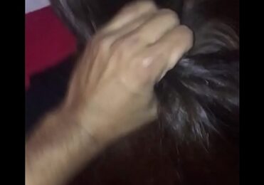 COMENDO A CASADA NOVINHA E GOZANDO DENTRO DELA