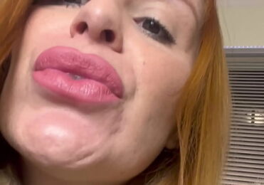 Maisa Pravo em Fumar, Cuspir, Humilhação, Pés JOI, Legendado – Gratis